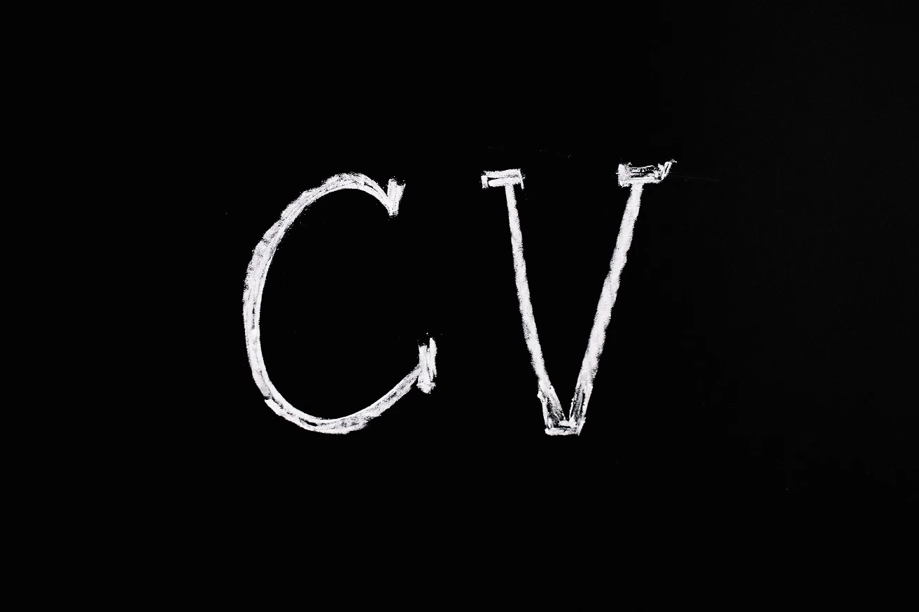 Oblike življenjepisa s primeri ter navodila za učinkovit CV