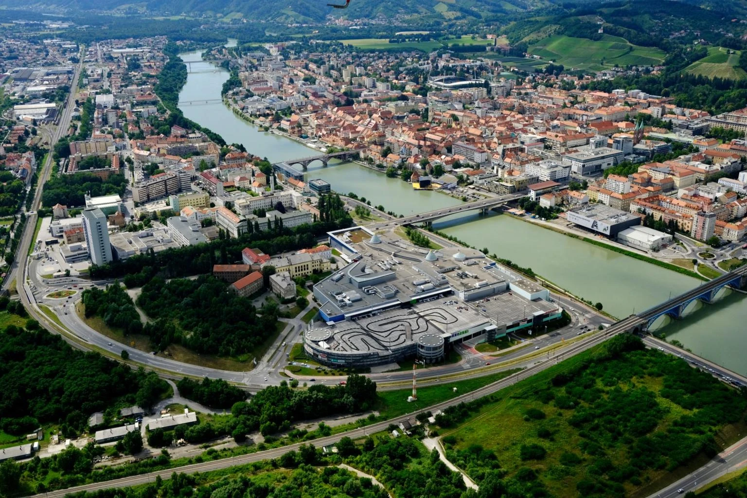 Podjetniški biseri Štajerske: zgodbe o uspehu