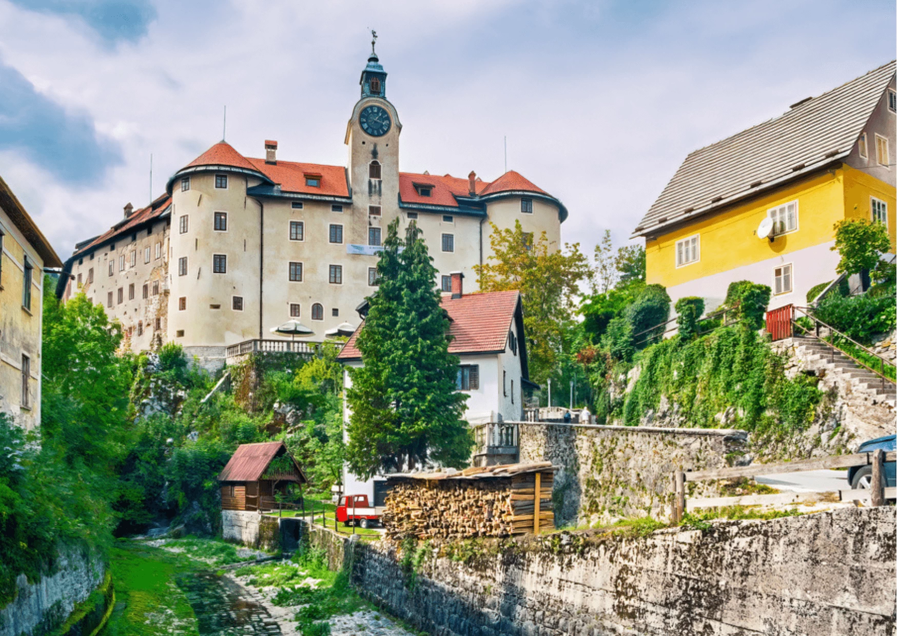 Zaposlitev Idrija –  Mesto z osupljivo naravno dediščino in izjemnimi priložnostmi