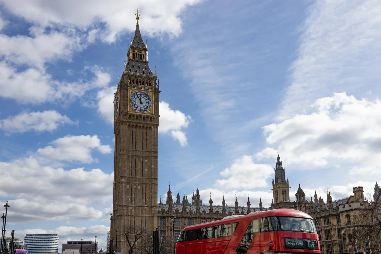 Prevara z Big Benom: zgodba o prodaji znamenitosti