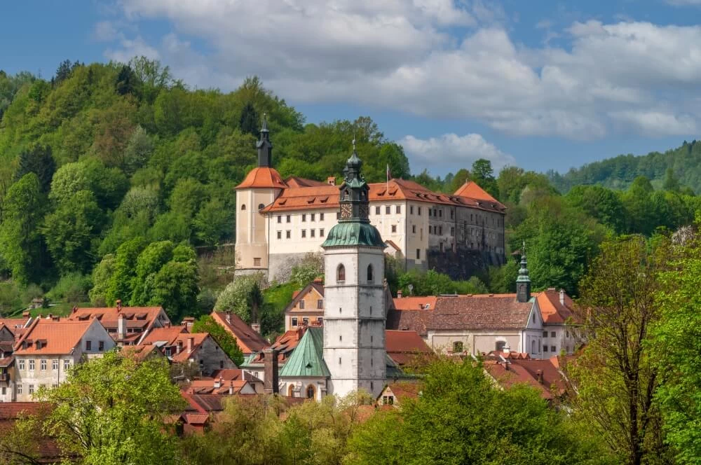 Raziščite najnovejša prosta delovna mesta v Škofji Loki