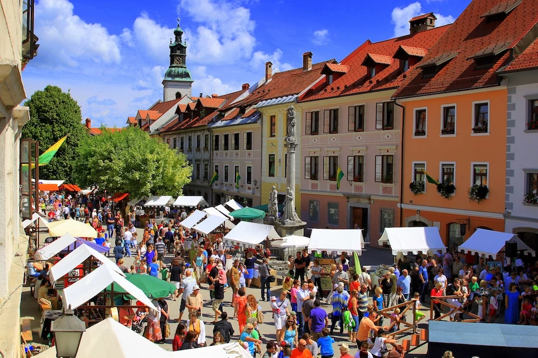 Raziščite najnovejša prosta delovna mesta v Škofji Loki