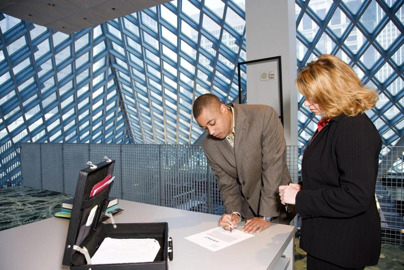 Kako se zaščititi pred neplačniki v B2B poslovanju